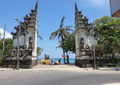 Bali 2022, Tor zum Strand von Kuta