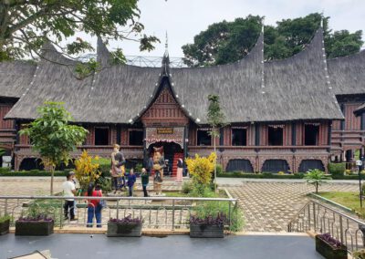 Sumatra 2022, Bukittinggi, Rumah adat Nan Baanjuang
