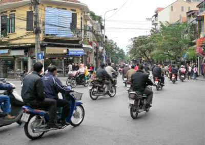 Vietnam 2005, Hanoi, Mopedfahrer