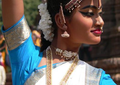 Zentral-Indien 2009 (Orissa) , Konark, Tänzerin am Sonnentempel