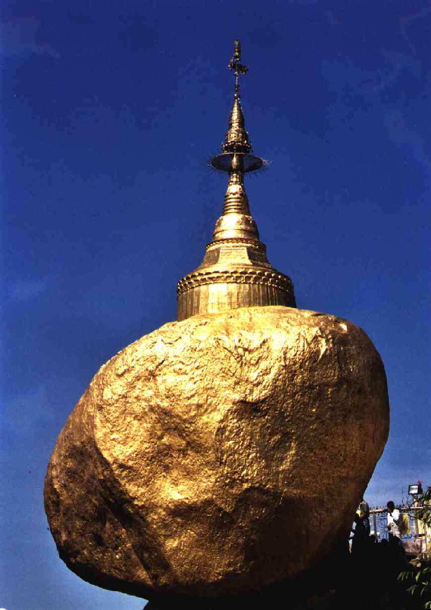 Burma 2001-2002, Goldener Fels