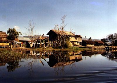 Burma 2001-2002, Dorf am Wasser