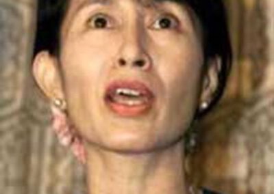 Burma 2001, 2002, Aung San Suu Kyi